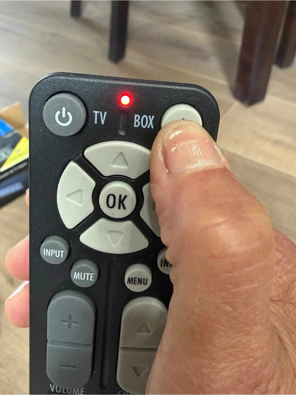 RCA DTA800B1 Digital TV Converter Box Remote & Cable Over The Air Broadcasts - Picture 6 of 13